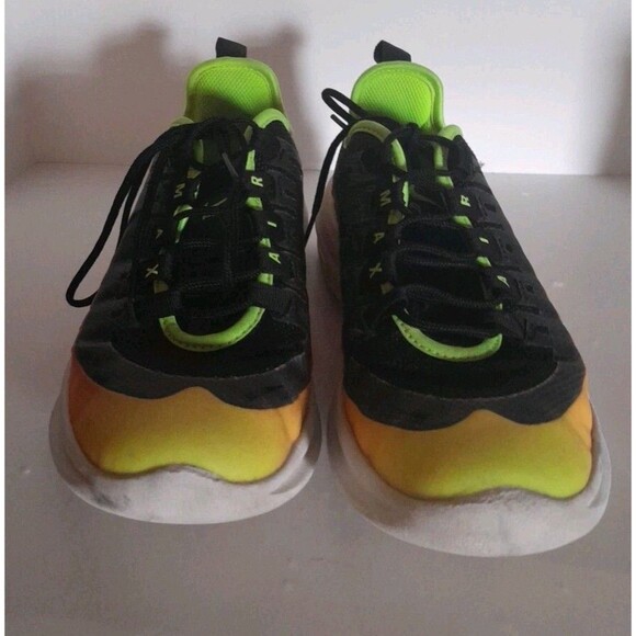 Nike Air Max size 5 youth/ Black- NEON Grean Orange Color Under Black - Picture 6 of 7